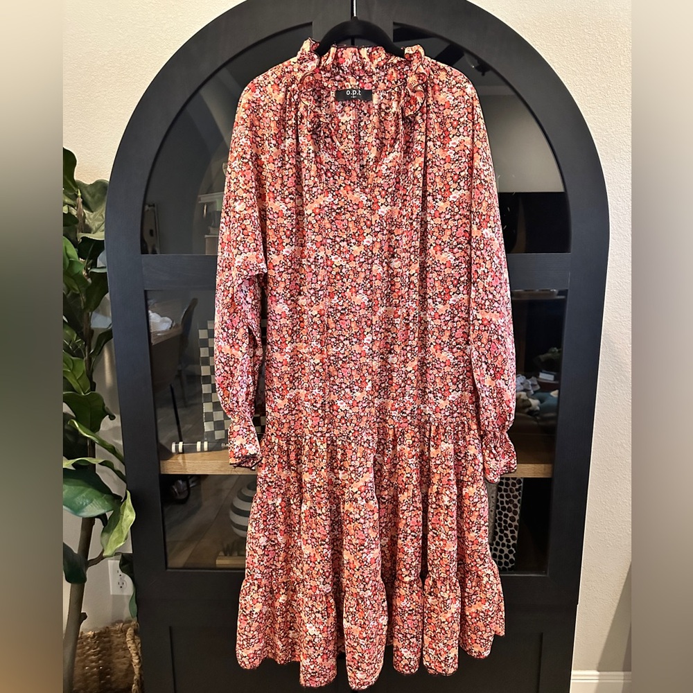 boutique floral ruffle dress | size small